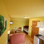 Lesny Dwor Apartman Długopole-Zdrój